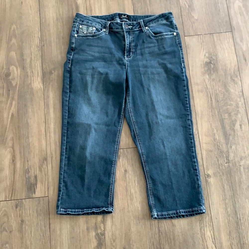 Earl Jean capris, size 14 with bedazzled back pockets!
